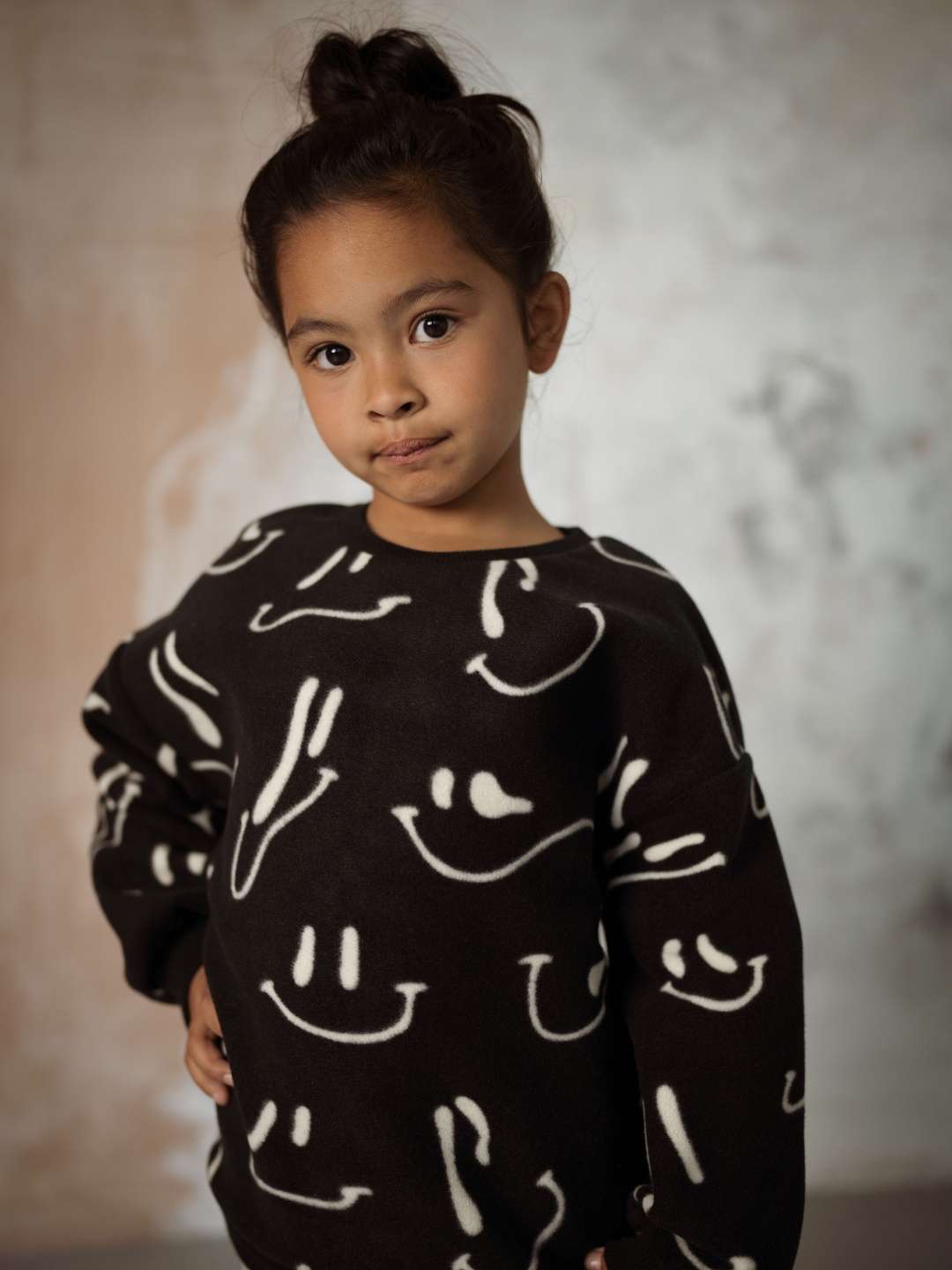 WAVY GRIN FLEECE SWEATSHIRT