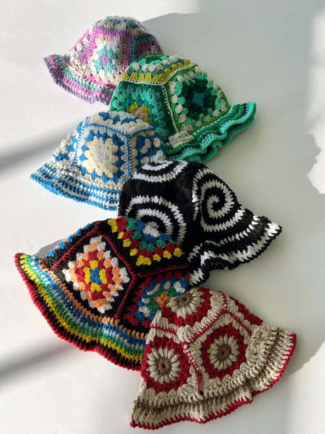 HAND-CROCHETED BUCKET HAT - 1-2Y