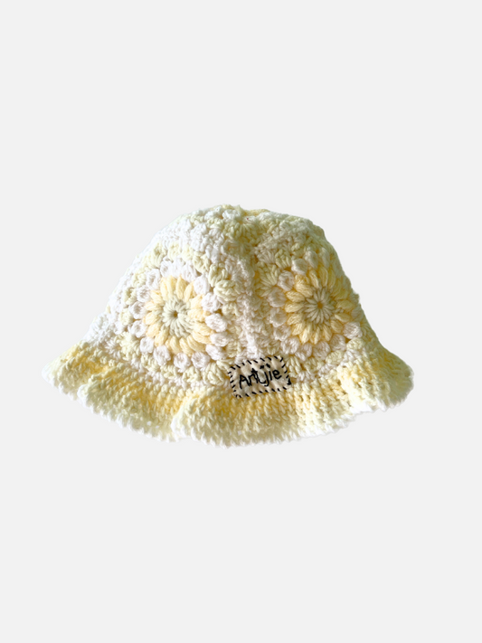 Image of HAND-CROCHETED BUCKET HAT - 1-2Y in White & Cream