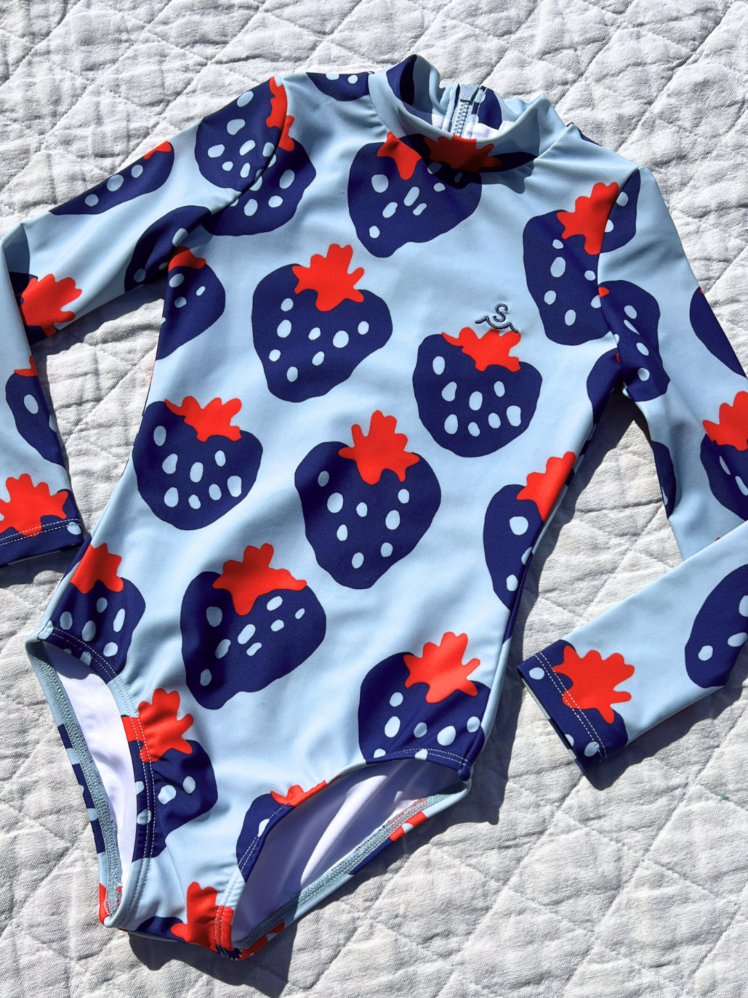 STRAWBERRY ONE-PIECE SWIMSUIT