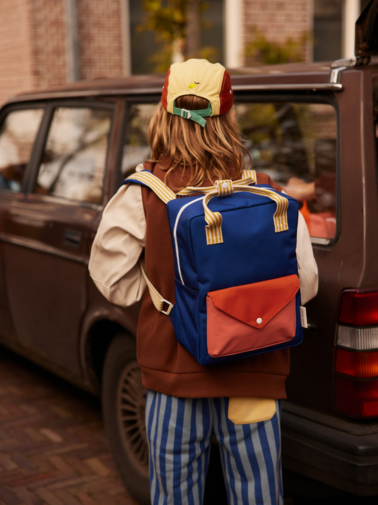Second image of MEDIUM ENVELOPE BACKPACK in Ned Blue
