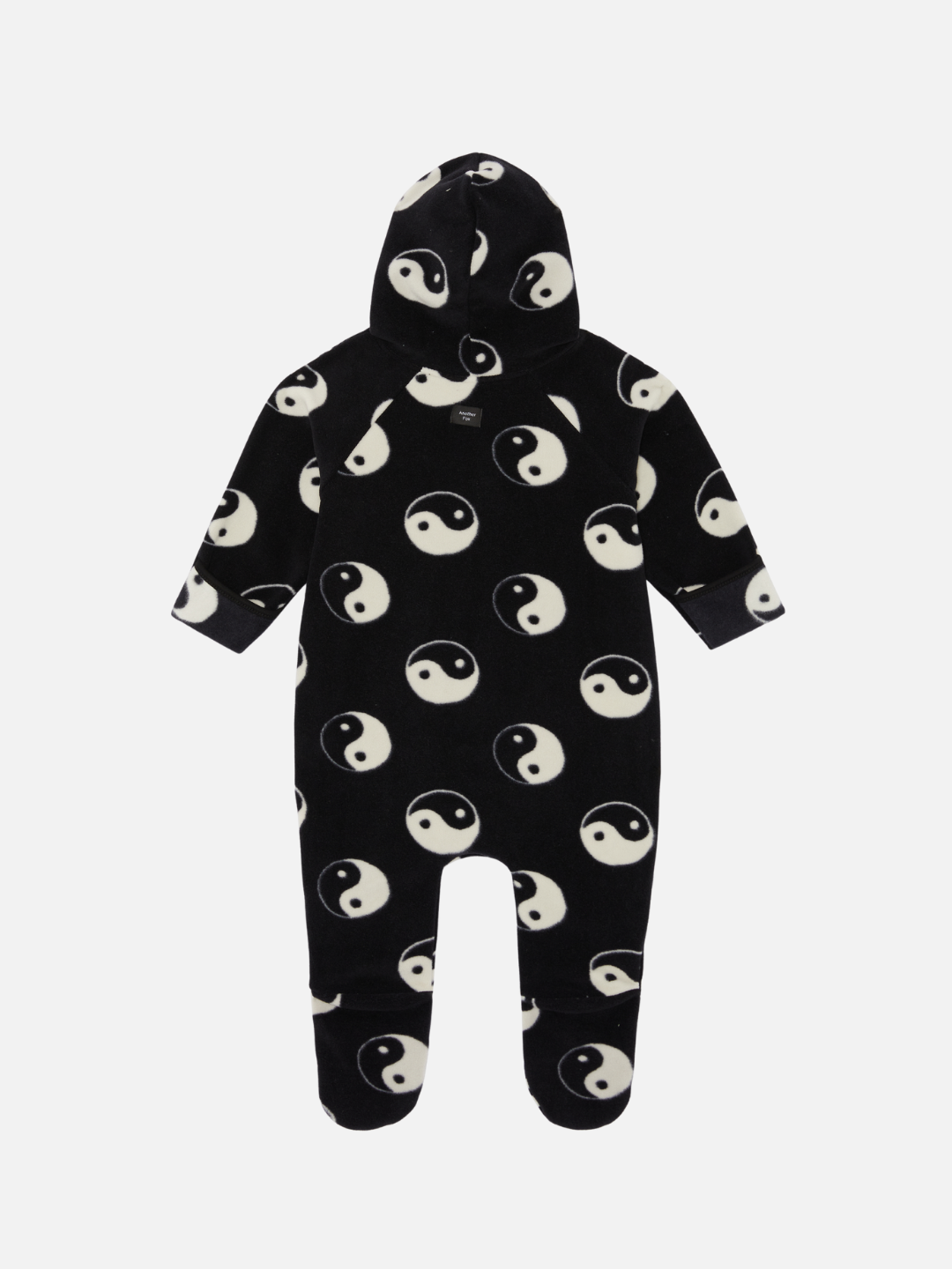 Discover our new arrival: the Yin Yang Fleece Stroller Suit, a stylish black and white baby onesie with a hood, adorned with a beautifully repeating yin-yang symbol pattern.