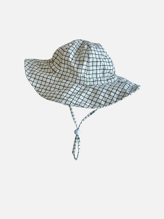 Image of OFF THE GRID HAT in White