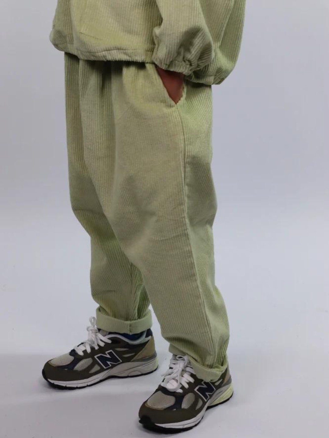 Light Pistachio | Child wearing light pistachio green kids' pants
