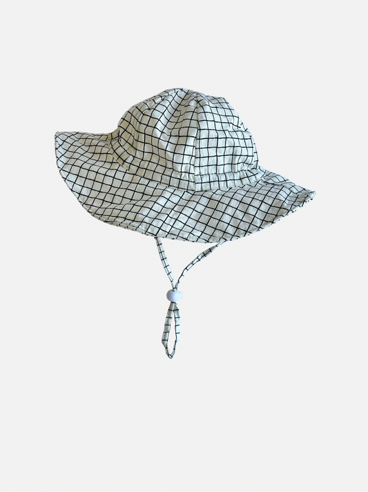 Image of OFF THE GRID HAT in White